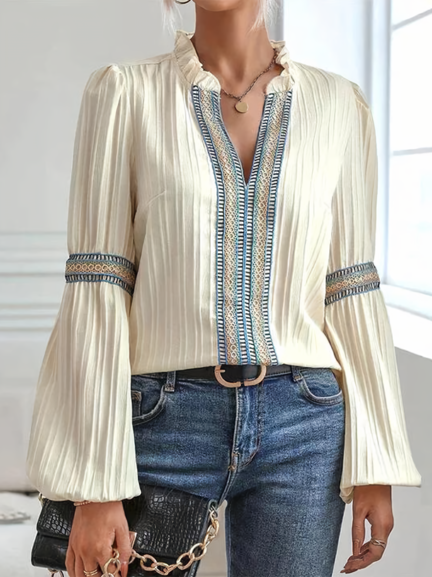 Embroidered Puff Sleeve Blouse
