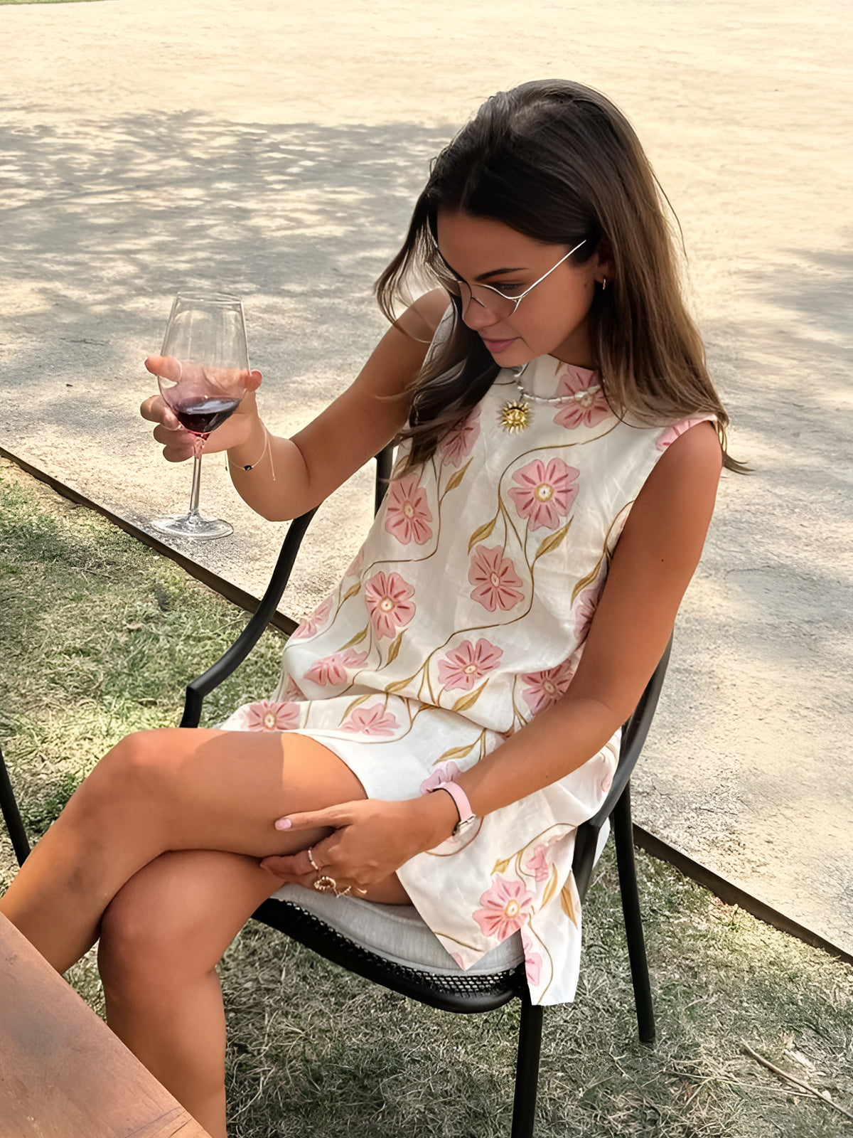 Blumenkleid - Ärmellos, Mini, Sommerlich