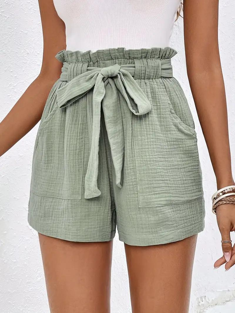 High-Waist Shorts mit Rüschenbund & Gürtel