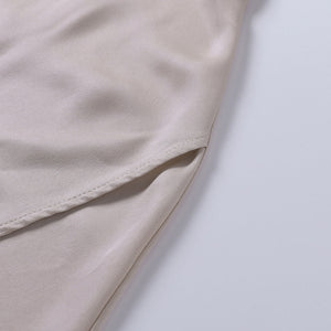 Maxikleid mit Schlitz & Wasserfallausschnitt