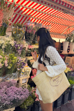 Gehäkeltes Cardigan-Set mit Minirock