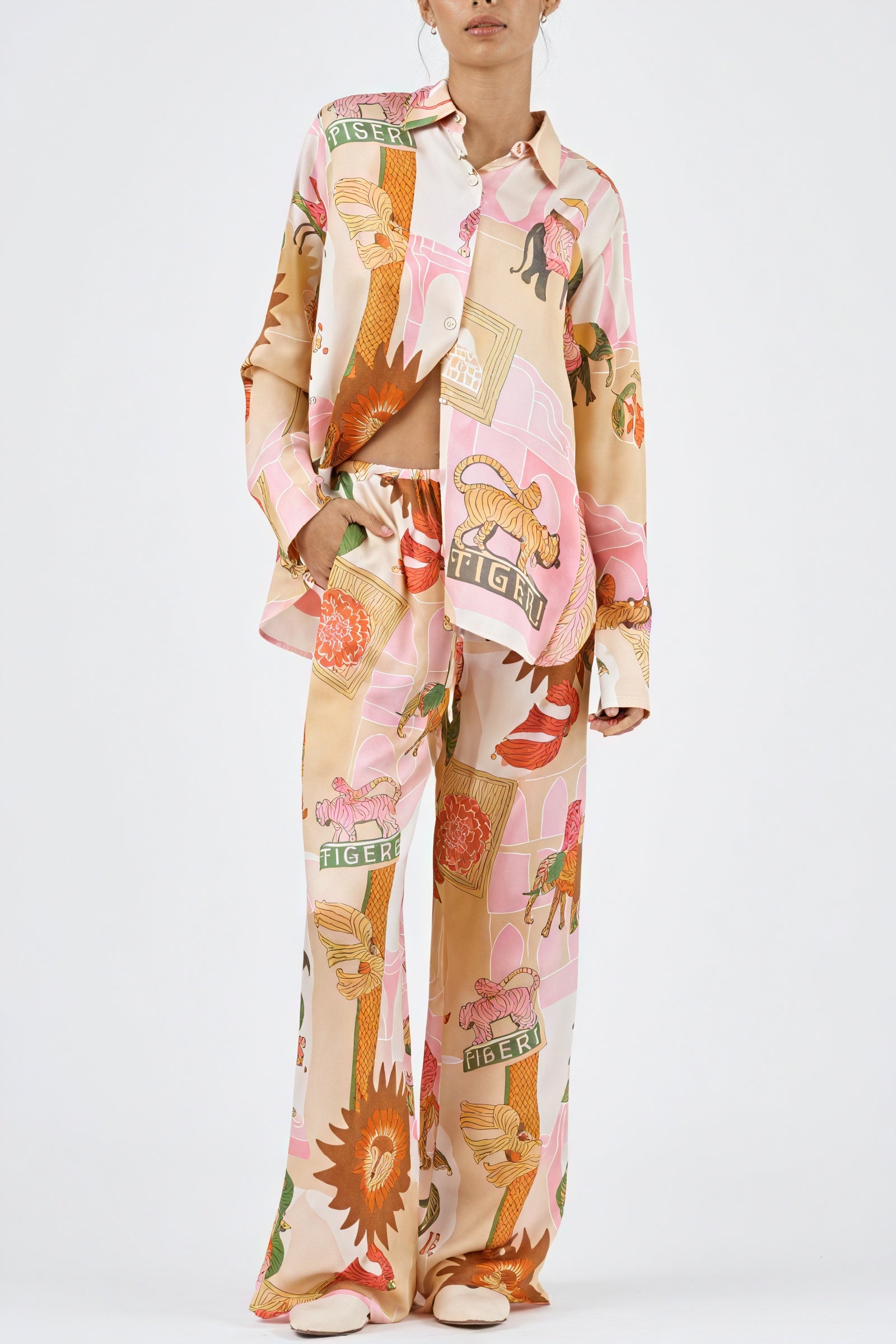 Seidenpyjama-Set - Weites Bein, Allover-Print