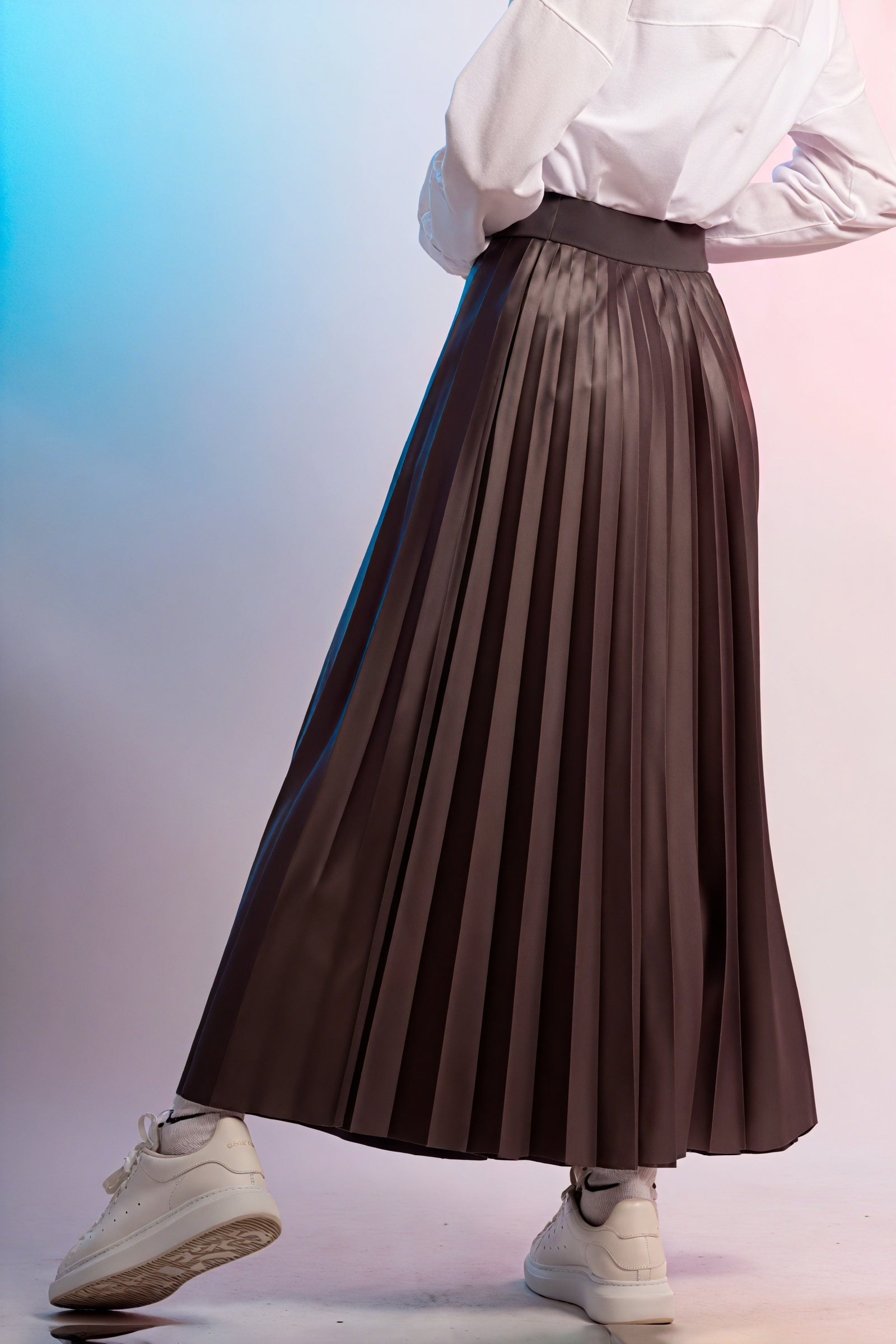 Plissee-Midirock mit Metallic-Schimmer