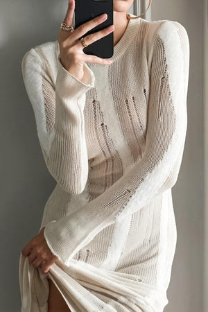 Langes Strickkleid - Perforiert, Bodenlang