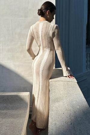 Langes Strickkleid - Perforiert, Bodenlang