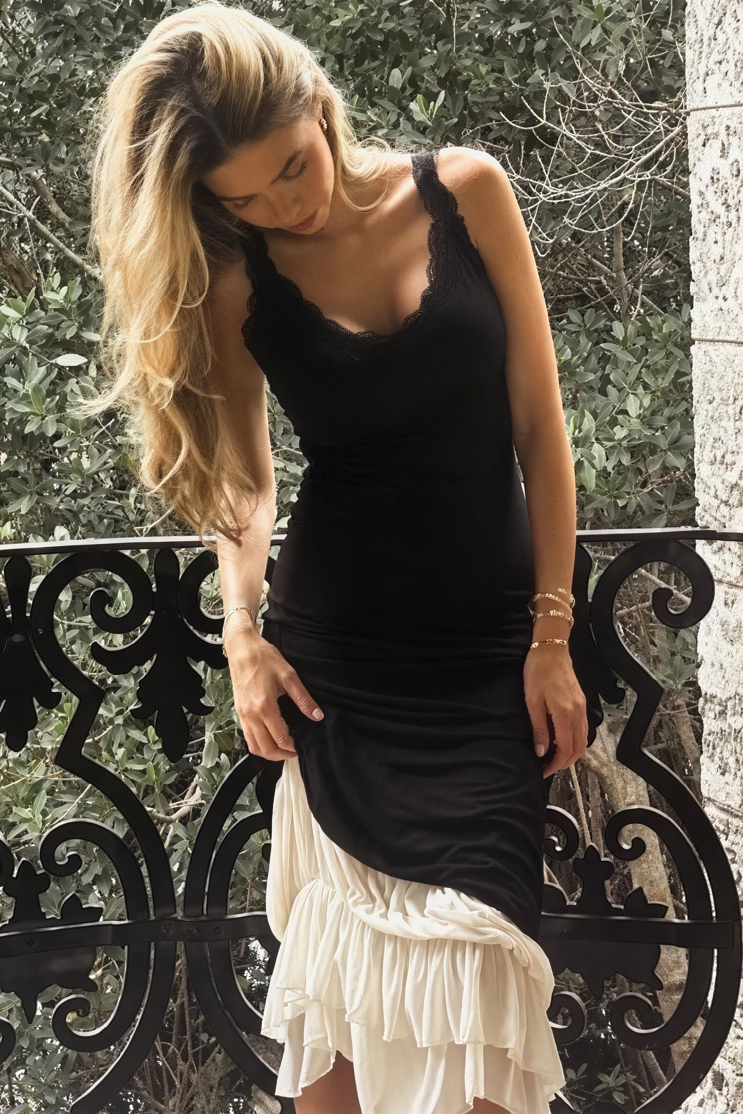 Maxikleid mit Spitze & Spaghettiträgern