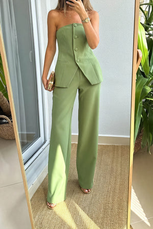 Hosenanzug mit Weste und Weitem Bein