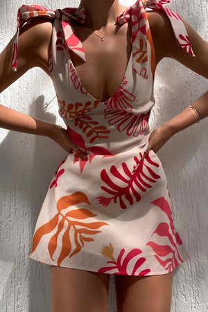 Ärmelloses Sommerkleid mit Bindeträgern, einzigartigem Print, leichtem Stoff – vielseitig für Strand & Brunch-81506-794fbd20-9fb2-41c7-b0d0-07145ed73cd6