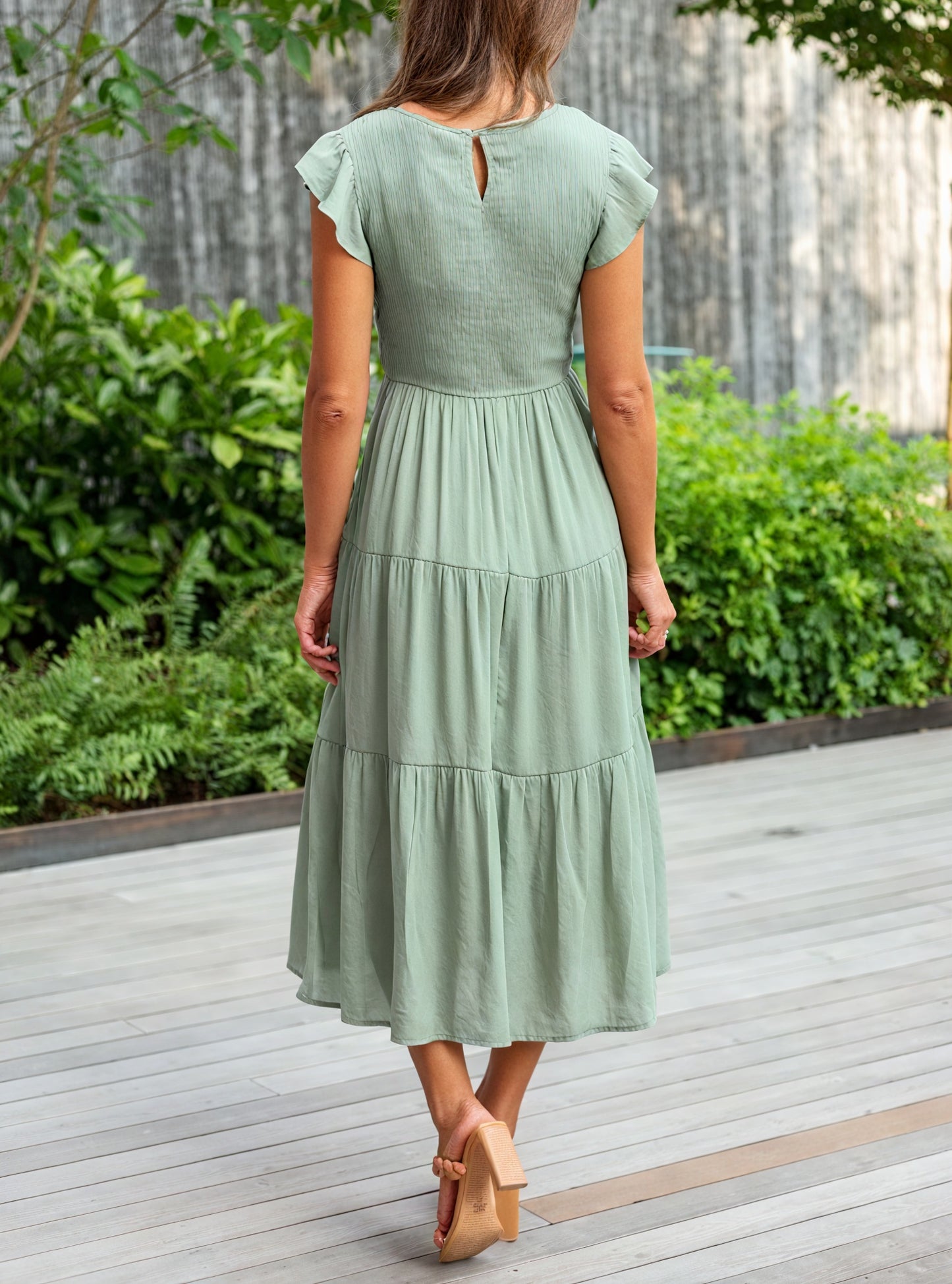 Kleid mit Stufenrock, Rüschenärmeln und Rundhals – Fließendes Design für Sommer & Freizeit-81634-f154722b-e5ef-4b1d-9a26-595e97cd1ff0