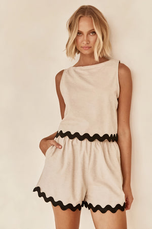 Zweiteiliges Set - Muschelsaum & Shorts