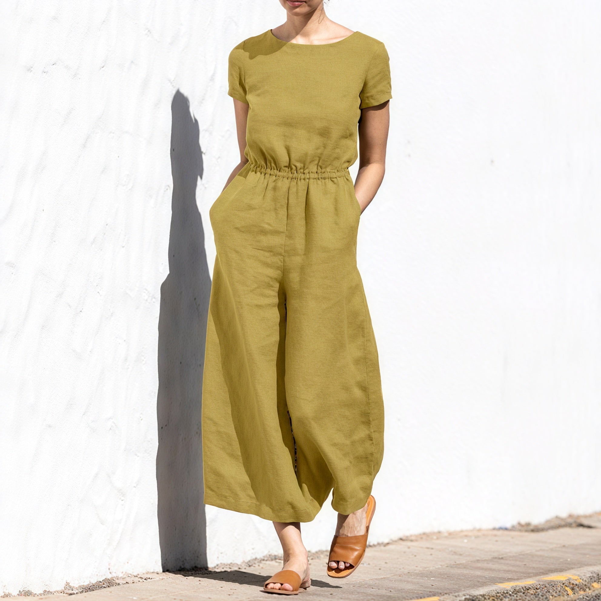 Weitbein Jumpsuit - Elastische Taille, Leinen