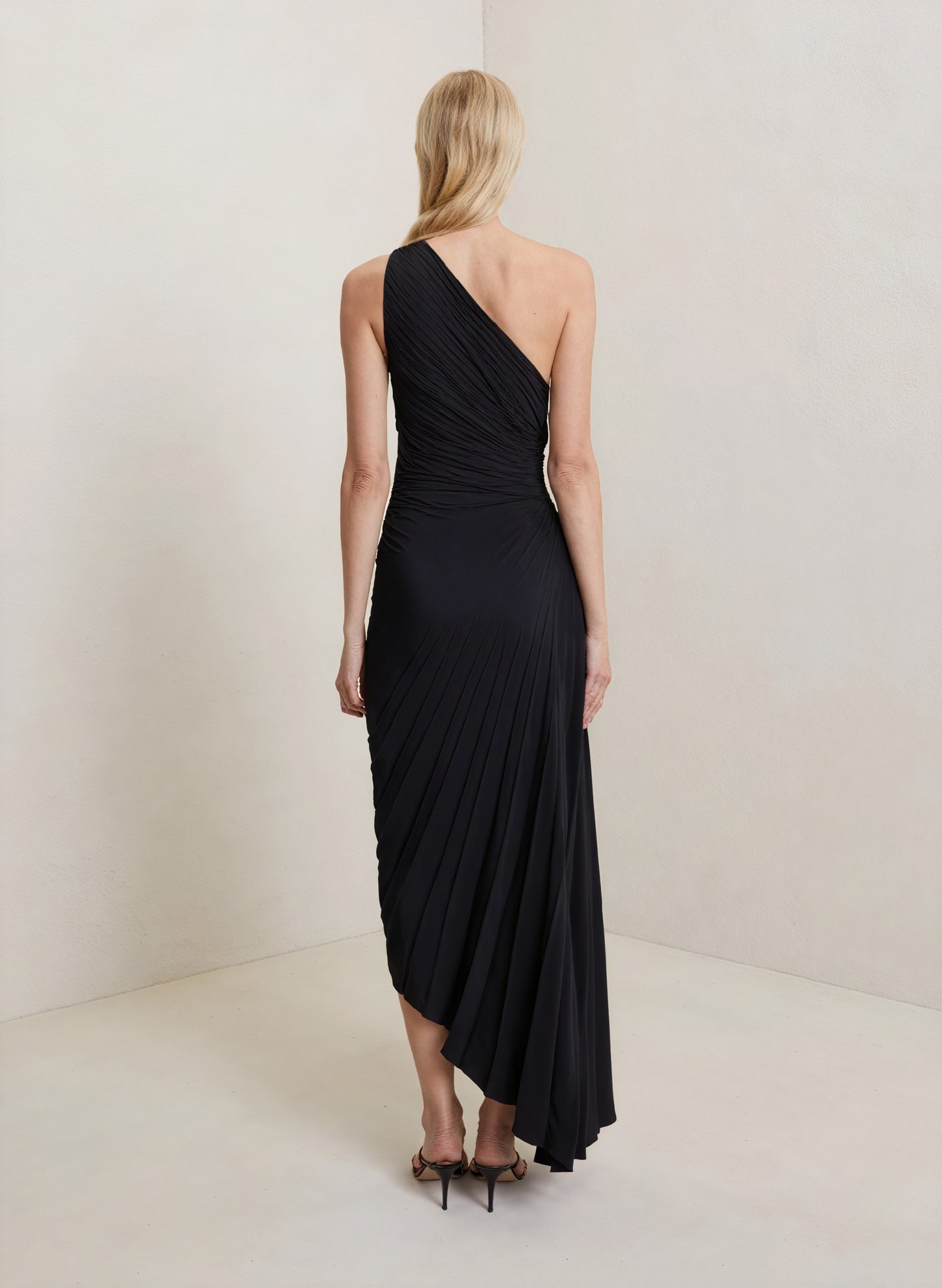 Damen Kleid One-Shoulder Plissee Asymmetrischer Saum Elegant-83236-9623e261-924c-416f-9ff4-4aa2dcde91a6