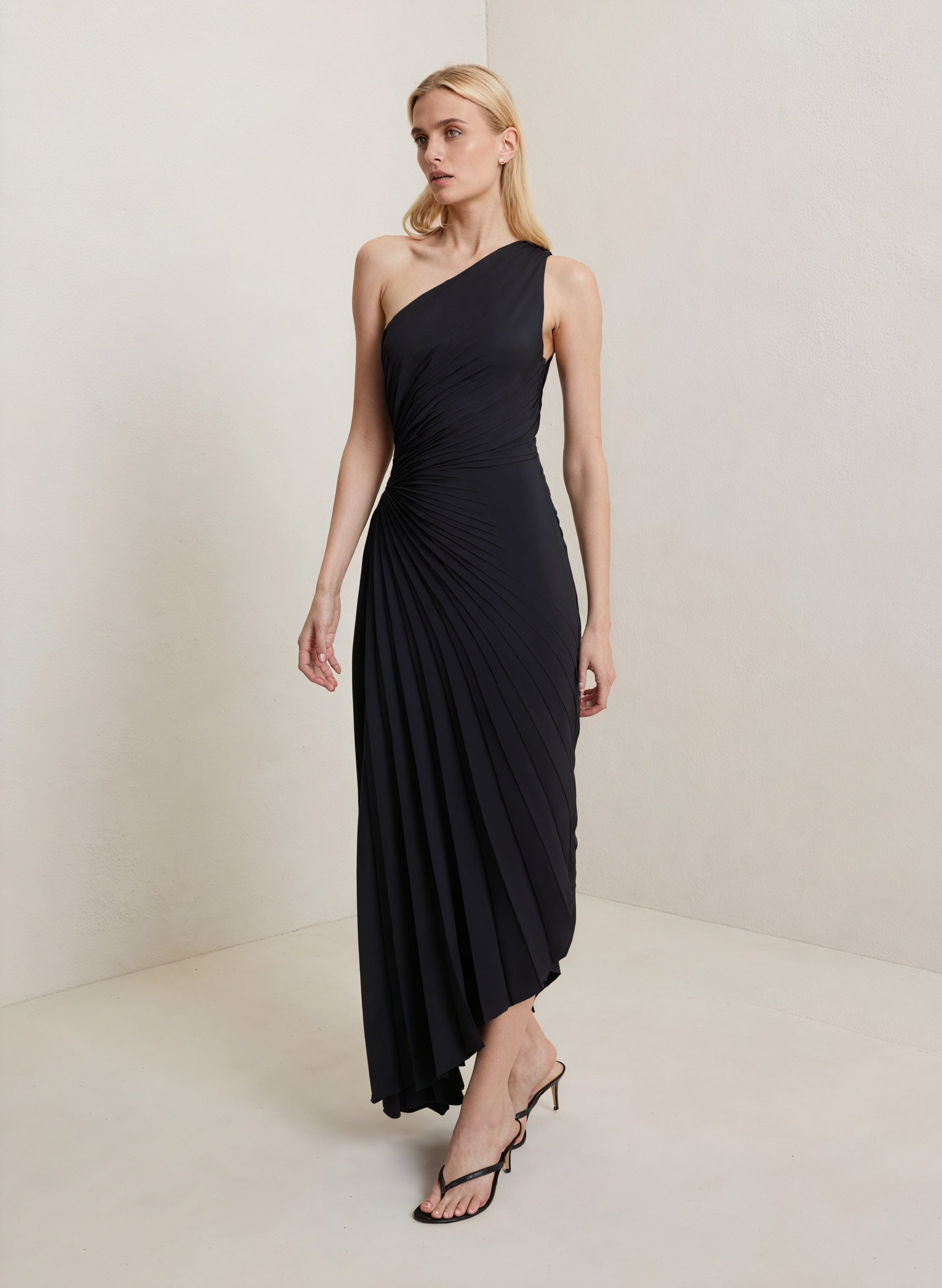 Damen Kleid One-Shoulder Plissee Asymmetrischer Saum Elegant-83236-b6bd053d-56ea-44a9-b100-57b38689703e