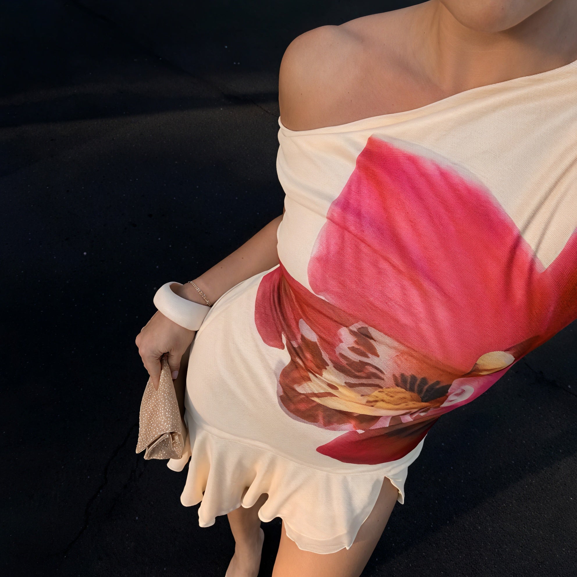 Damen Blumen Minikleid mit asymmetrischem Ausschnitt – Sommer, AVA MODA-83568-80d9cfc2-2ff1-45d9-936a-b23b97d470dd