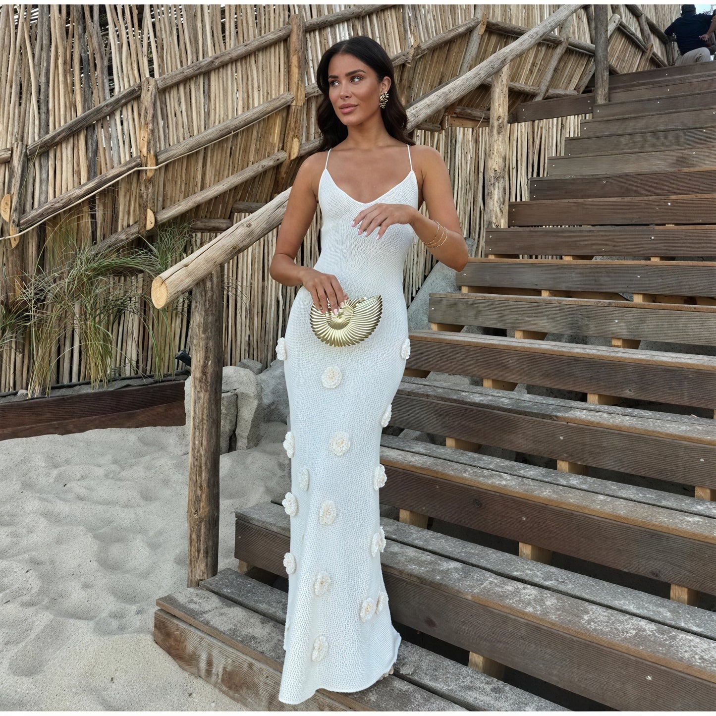 Damen Weißes Blumenkleid mit Blumenstickerei und Spaghettiträgern-83821-dad22eff-0459-438c-8966-a964ec7cc8d3