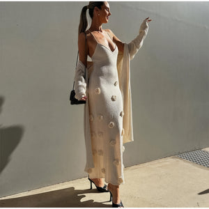 Damen Weißes Blumenkleid mit Blumenstickerei und Spaghettiträgern-83821-0725867c-f7e5-4328-8f86-de021431e166