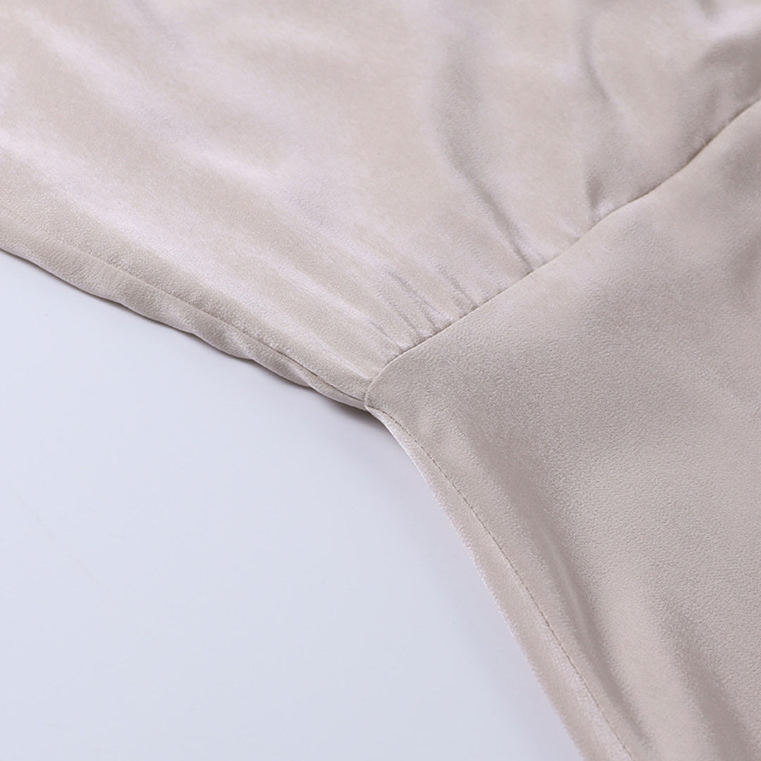 Maxikleid mit Schlitz & Wasserfallausschnitt