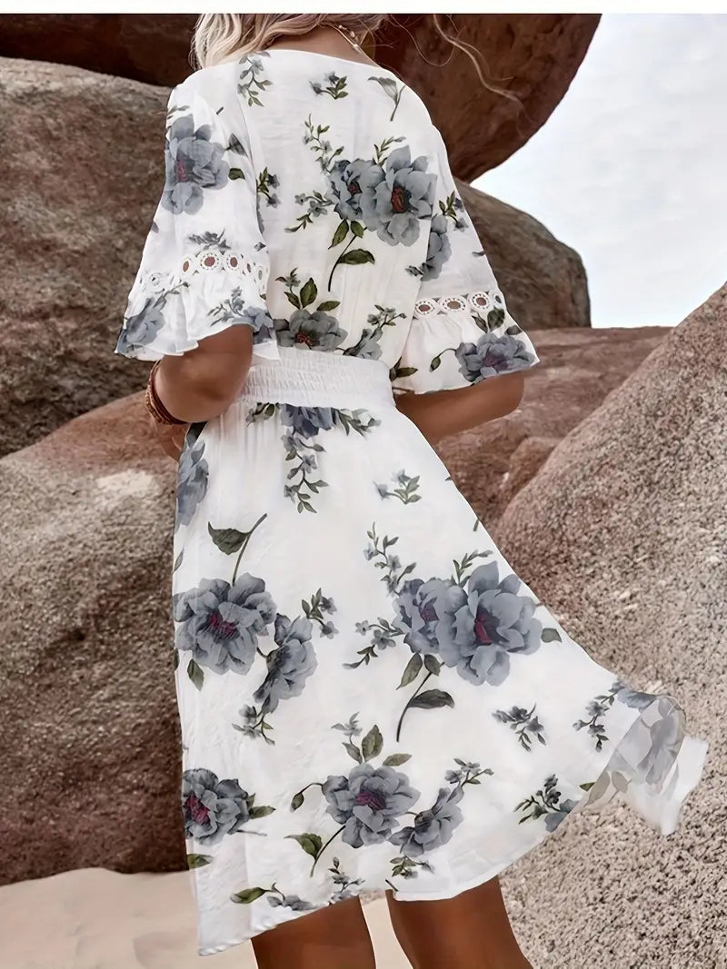 Blumenkleid mit Spitze & A-Linie